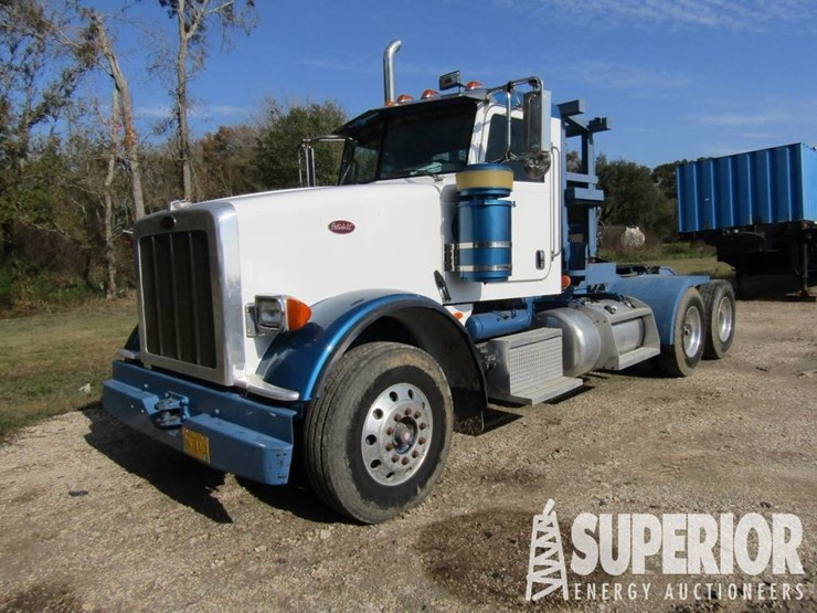 2012-peterbilt-367-image-1