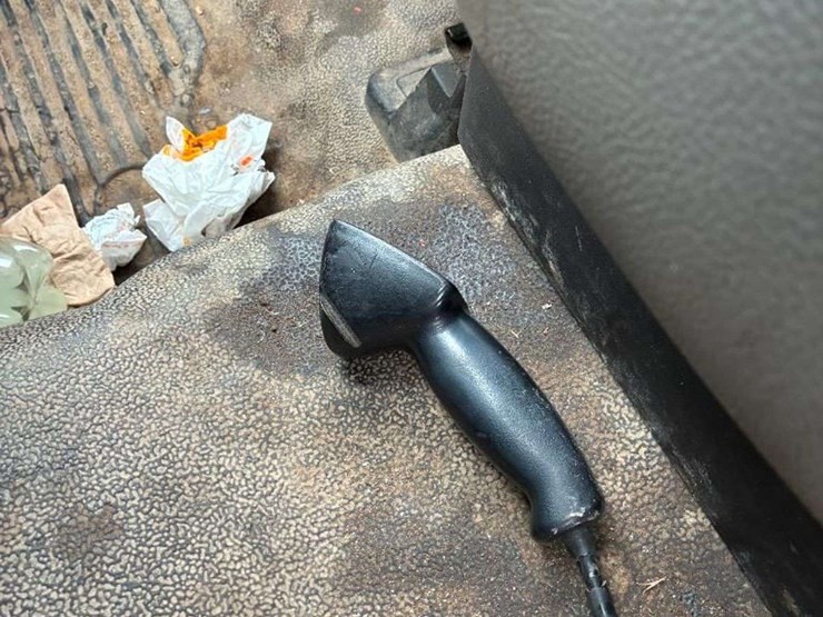 2022-ford-f550-image-30