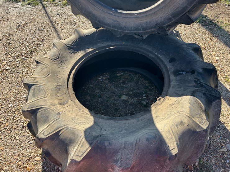 #37659-•-lot-of-(1)-12.4-24-tire-&-(1)-16.9-24-tire-image-7