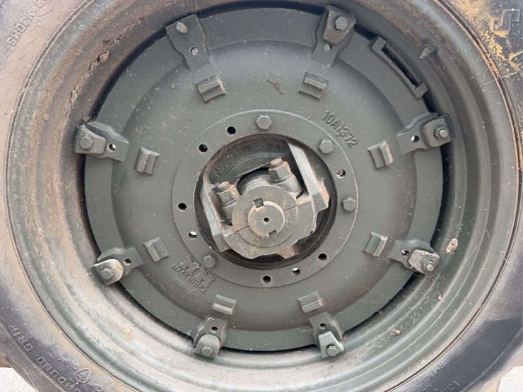 minneapolis-moline-m5-image-32