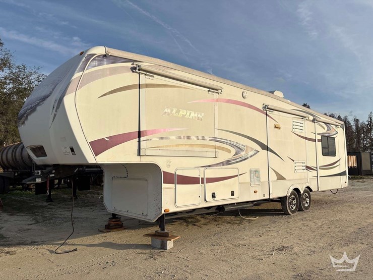 2012-keystone-alpine-3500re-39ft.-t/a-5th-wheel-travel-trailer-image-2