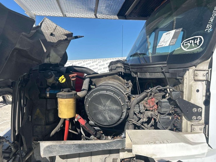 bucket-truck-image-8