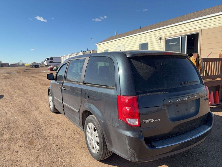 2013-dodge-grand-caravan-se-image-4