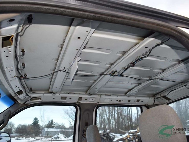 2000-ford-f550-image-16