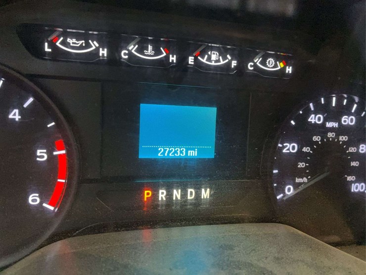 2022-ford-f550-image-28