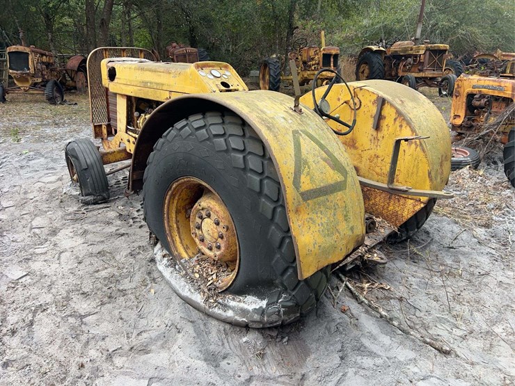 massey-ferguson-orchard-industrial-image-3