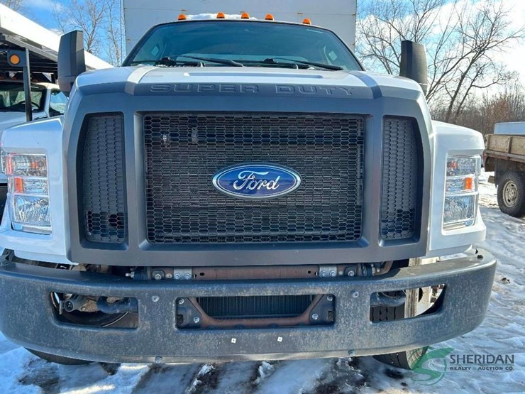 2019-ford-f750-image-4
