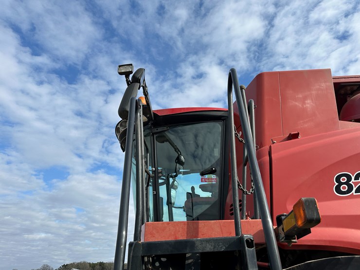 #38416-•-2016-case-axial-flow-8240-prwd-combine-yfg230343-image-76