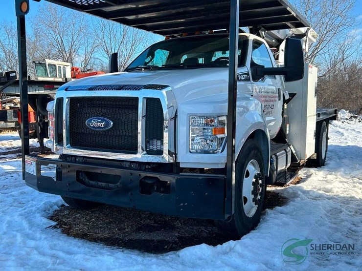 2021-ford-f750-image-2