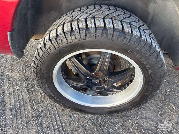 2012-dodge-1500-image-29