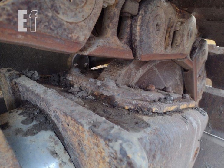 2006-caterpillar-d6n-xl-image-35