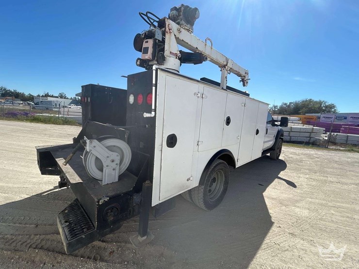 2016-ford-f550-image-3