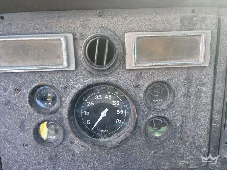 1995-ford-ln8000-image-15