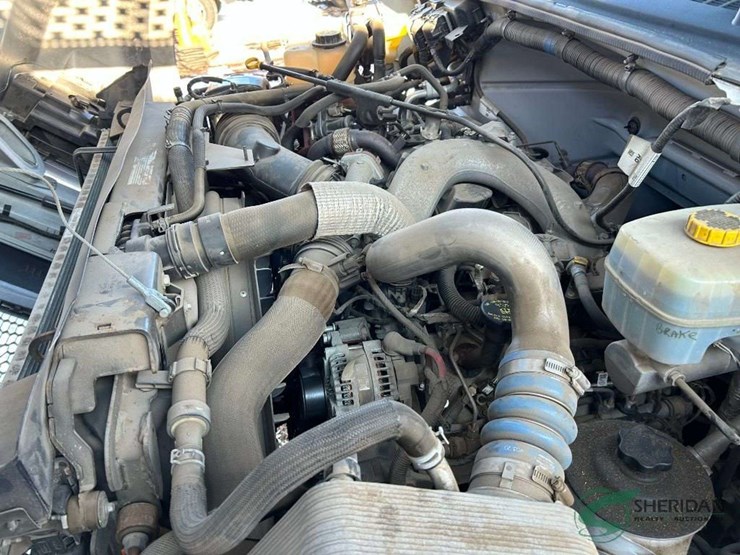 2021-ford-f750-image-37