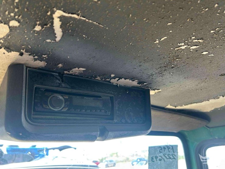 1995-ford-ln8000-image-18