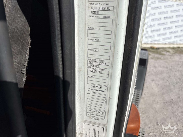 2006-volvo-vnm-image-8