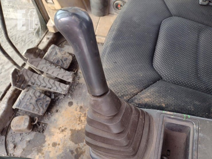 2004-caterpillar-315cl-image-11