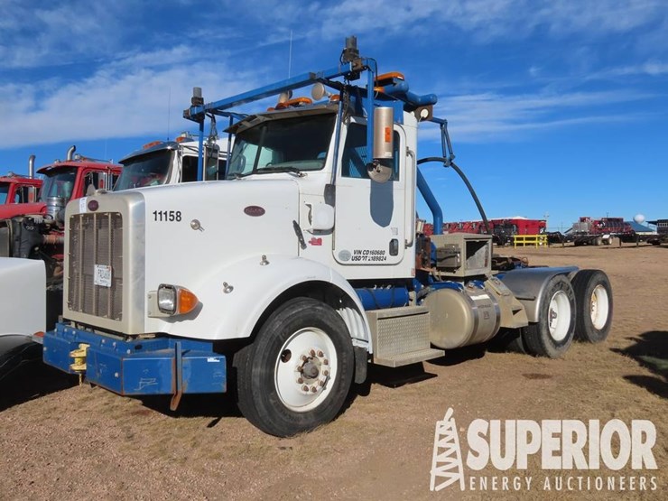 2012-peterbilt-365-image-1