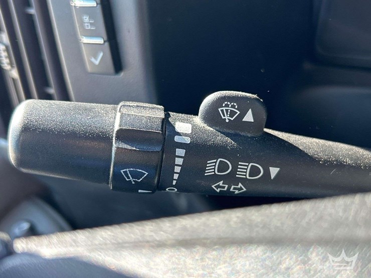 2017-chevrolet-express-2500-image-14