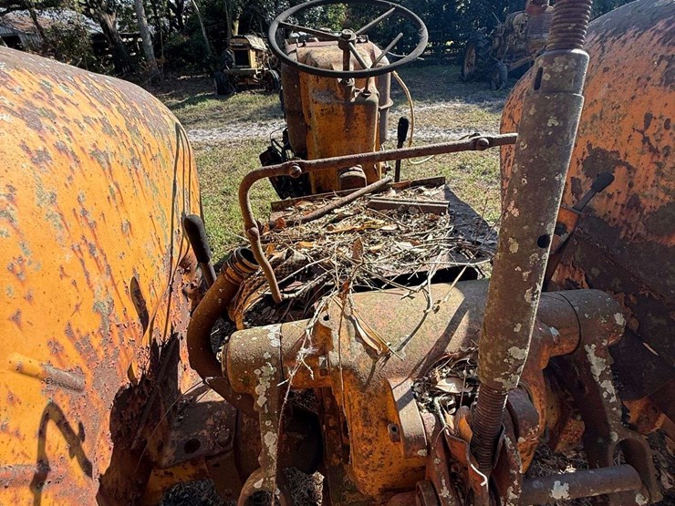 minneapolis-moline-445-image-9