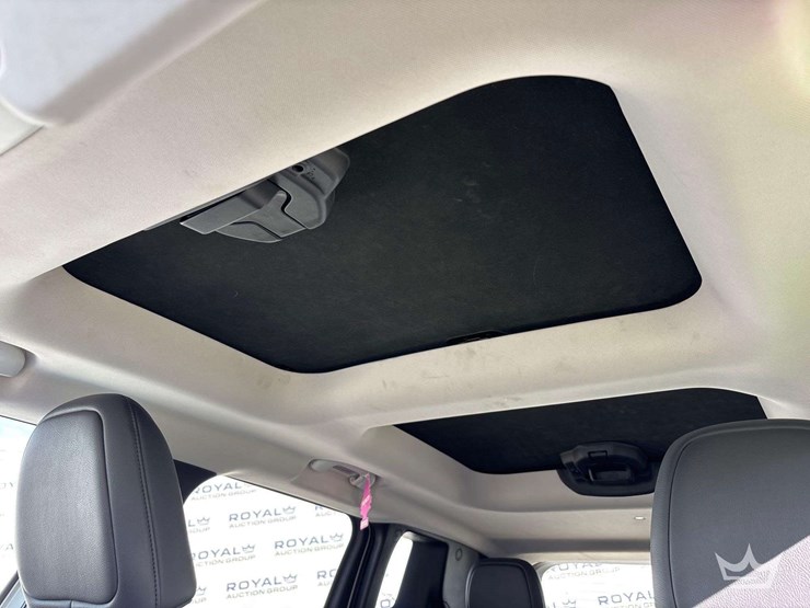 2016-jeep-renegade-image-25