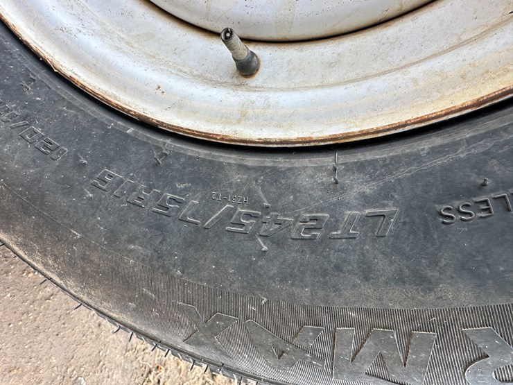 #38417-•-head-hauler-dl-37-37'-header-wagon-image-5