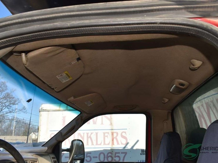 2003-ford-f550-image-12