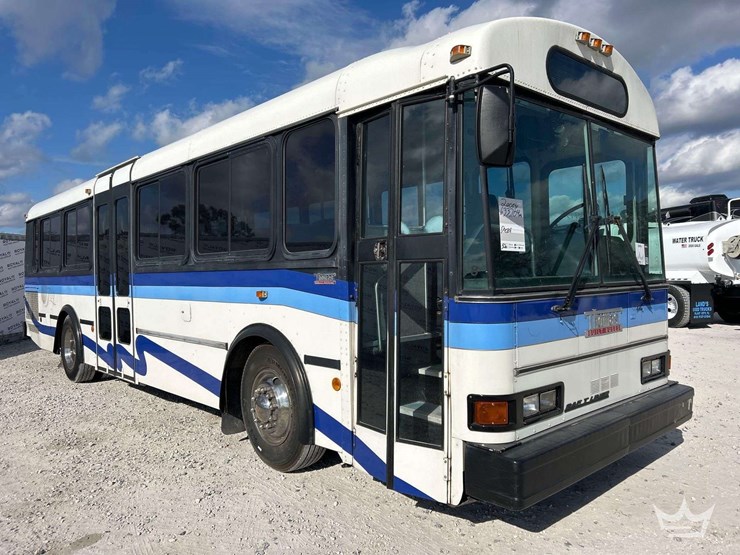 2000-thomas-saf-t-liner-image-2