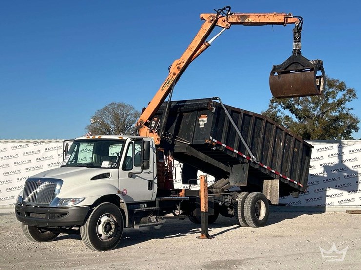 2011-international-durastar-4300-image-1