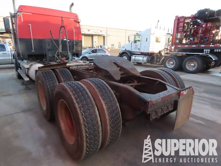 2015-western-star-4900-image-4