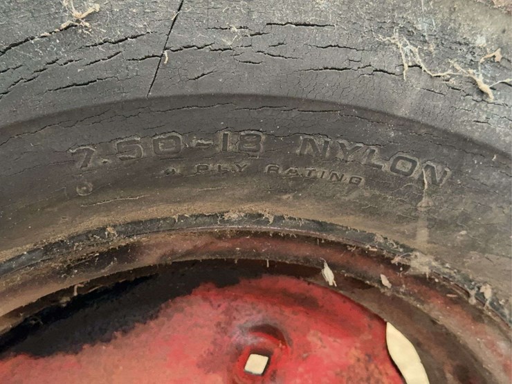 massey-ferguson-95-image-42