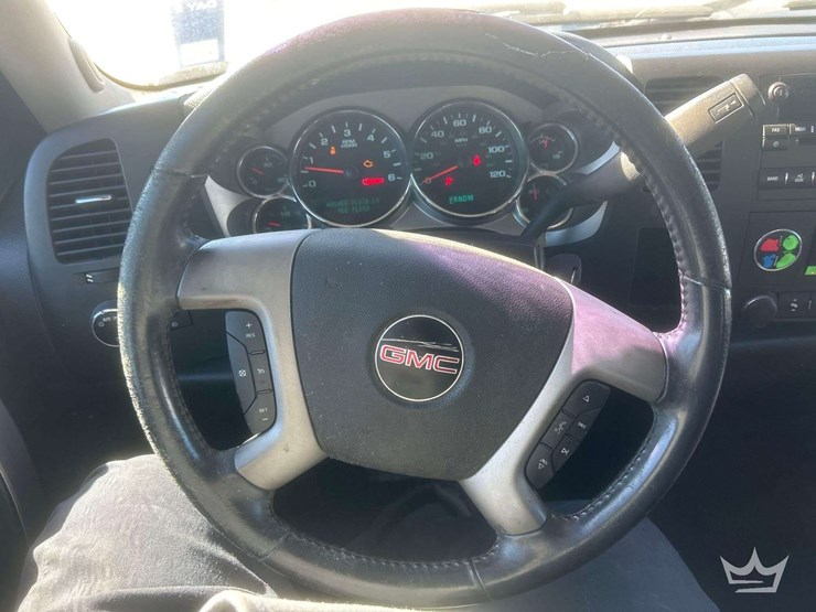 2013-gmc-sierra-1500-image-15