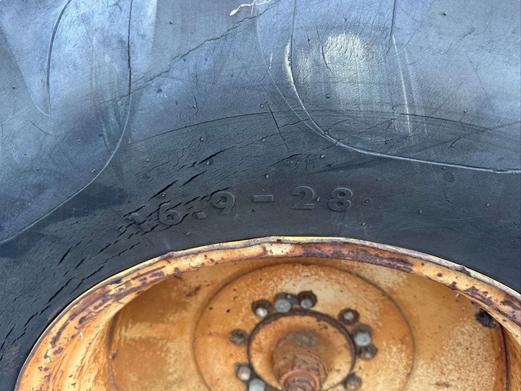 oliver-forklift-image-23