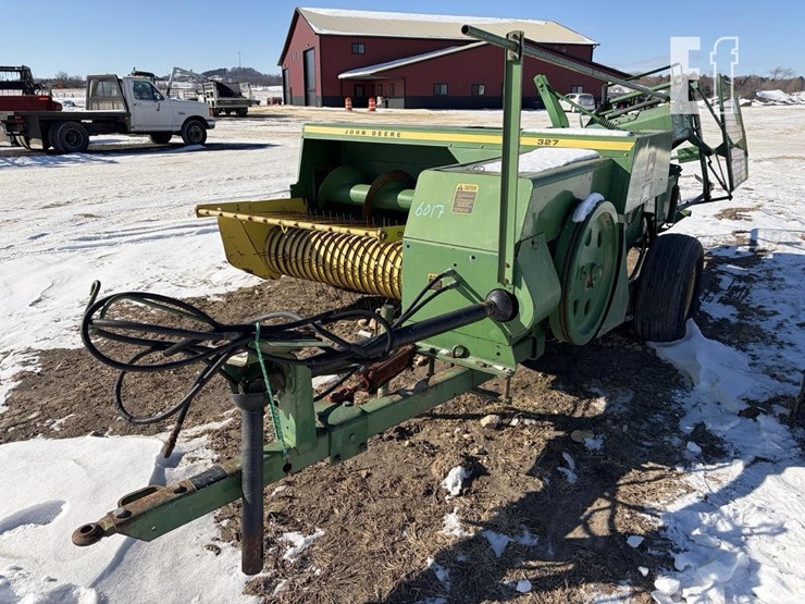 1984-john-deere-327-image-1