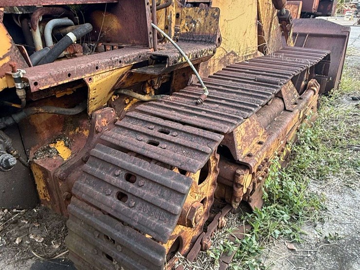 minneapolis-moline-diesel-crawler-image-25