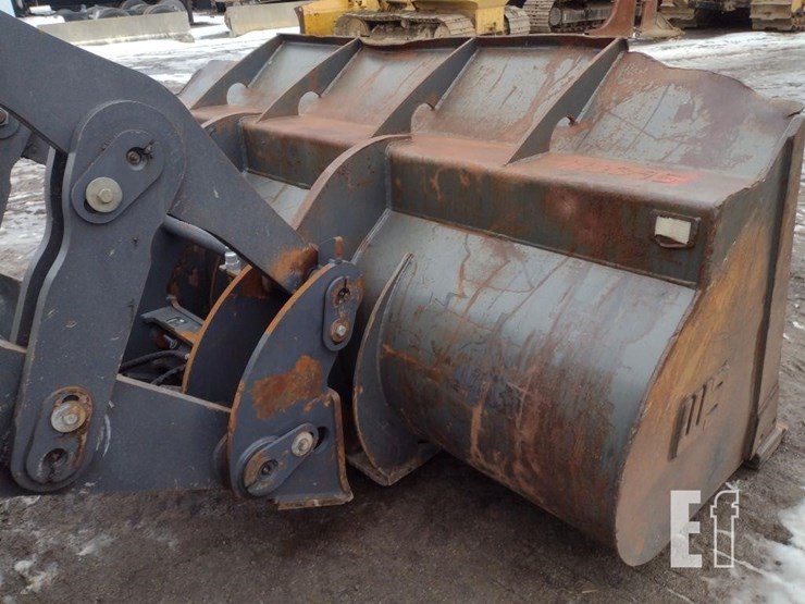 2016-case-721f-image-17