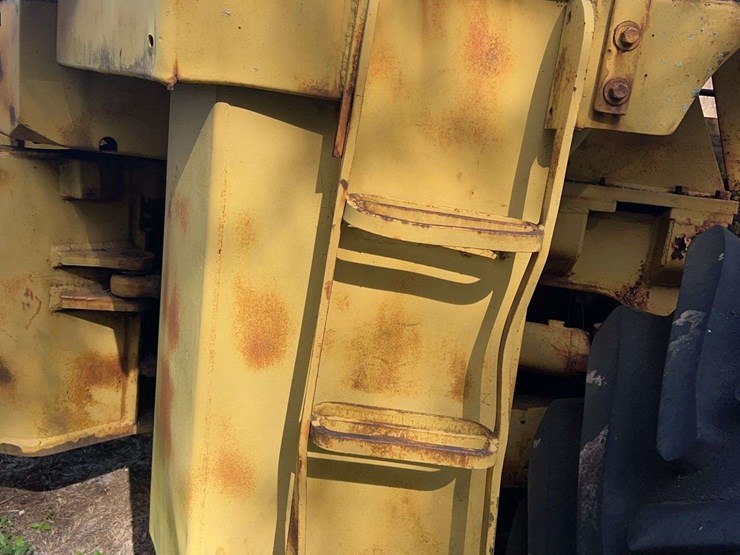 caterpillar-814-image-22