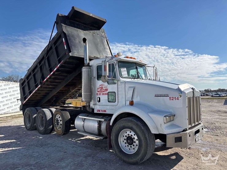 2000-kenworth-tri-axle-dump-truck-image-2