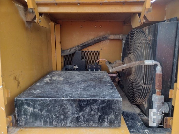 2017-morooka-mst3000vd-image-30