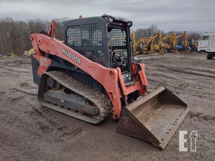 2019-kubota-svl95-2s-image-41
