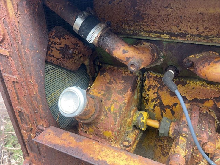 caterpillar-2-ton-crawler-image-41