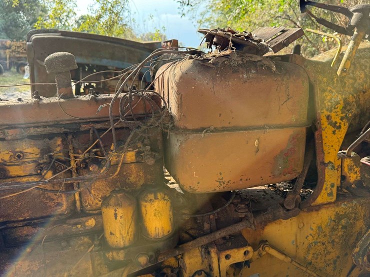 minneapolis-moline-diesel-parts-tractor-image-9