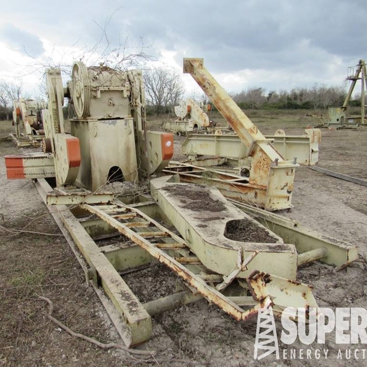 2011 INTERNATIONAL C11