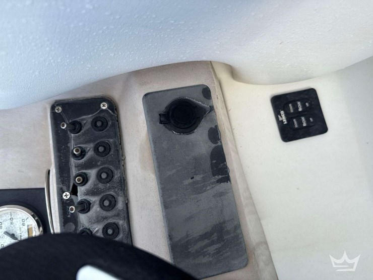 2009-mariah-sc23-23ft.-cabin-cruiser-with-t/a-boat-trailer-image-19