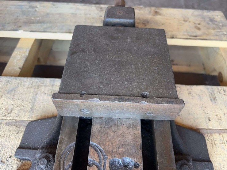 bfc-(125)-heavy-duty-milling-swivel-vise-image-8