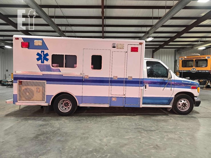 1996-ford-e350-image-6