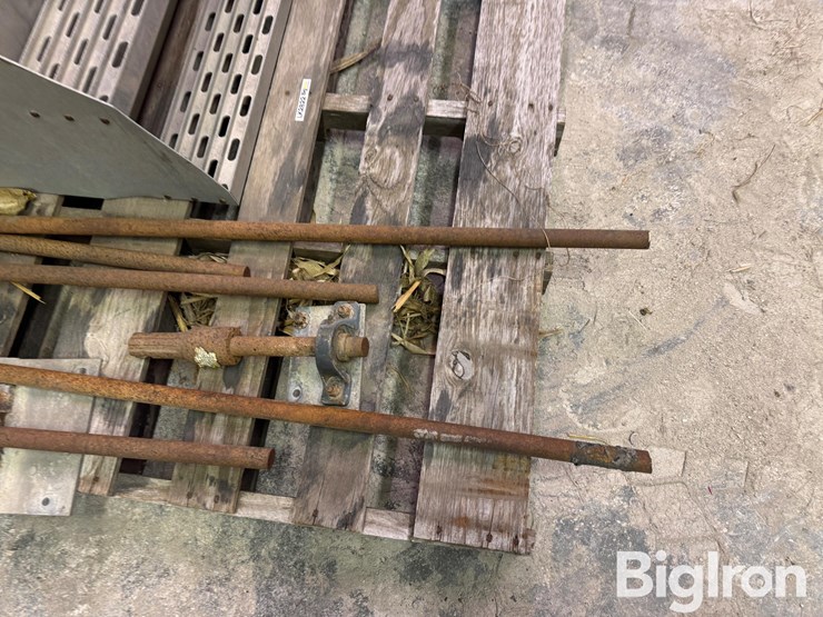 merritt-saddle-box-aluminum-truck-boot-box-&-drive-lines-image-14