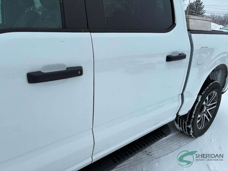 2023-ford-f150-image-11