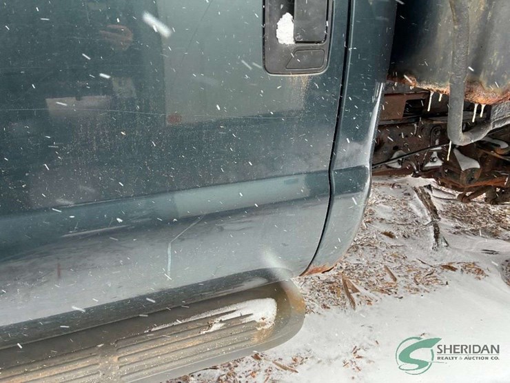 2005-ford-f450-image-13