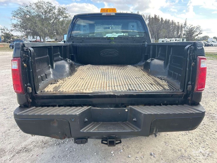 2012-ford-f350-image-26